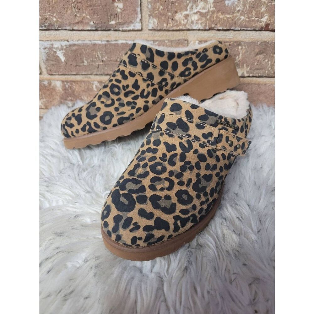 BearPaw Scottie Suede Heeled Clog, Women's 10